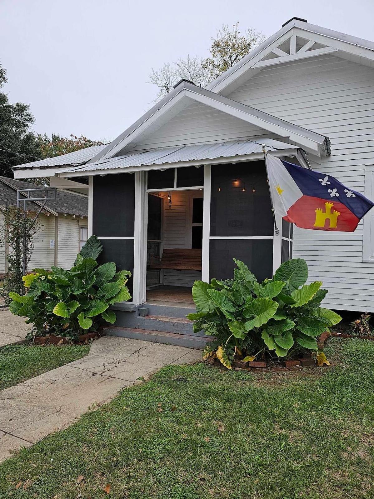 Spacious 4Br Retreat In The Heart Of Lafayette Exterior photo