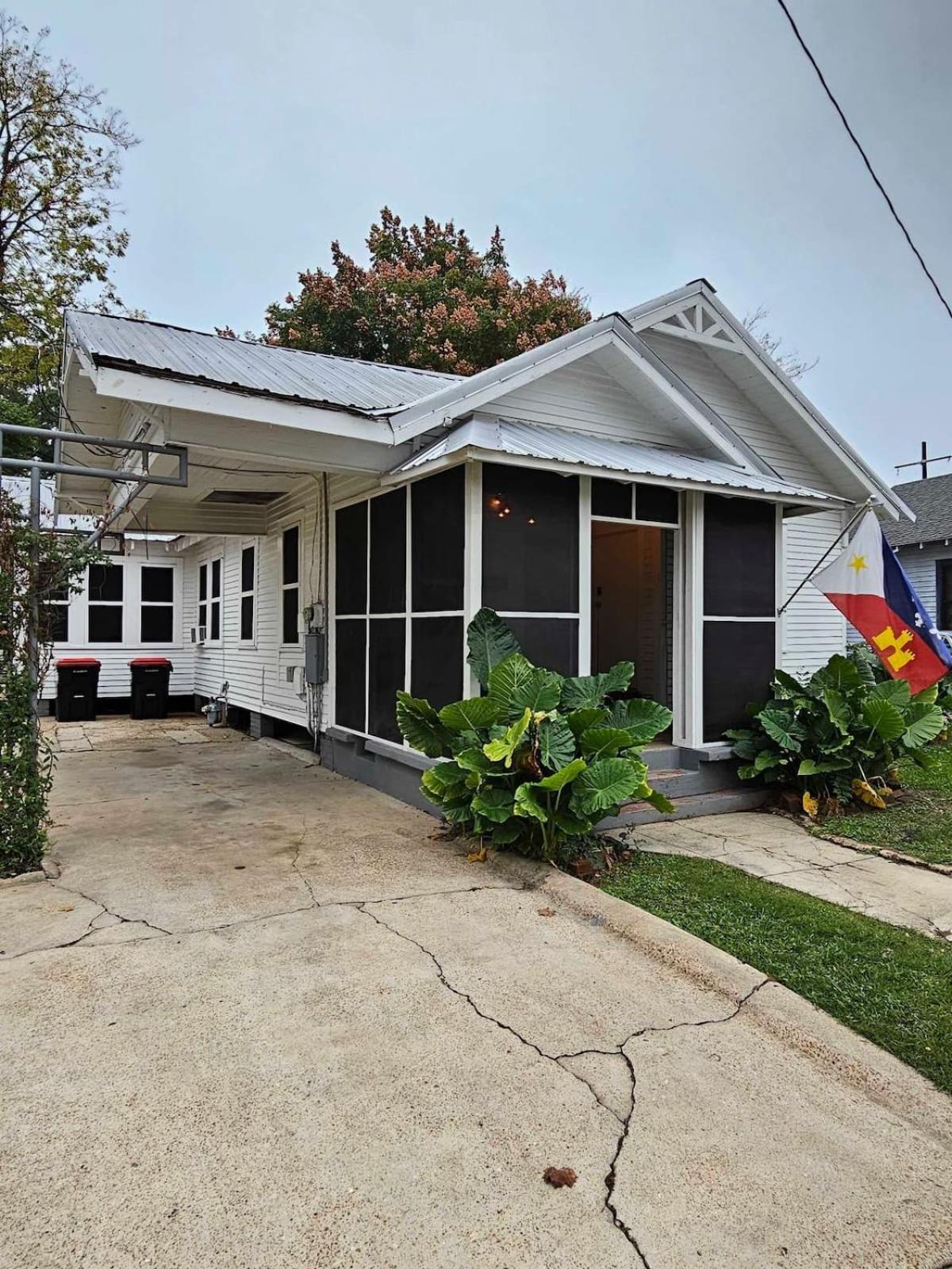 Spacious 4Br Retreat In The Heart Of Lafayette Exterior photo
